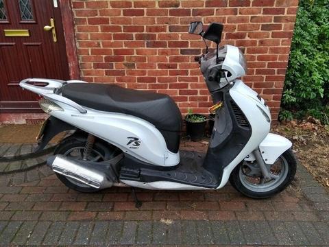 2008 Honda PS 125 scooter, new 1 year MOT, runs very well, automatic, good condition, ride away ,,