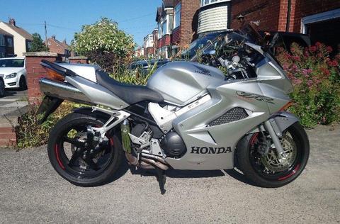 Honda VFR 800 VTEC-2 (2002)