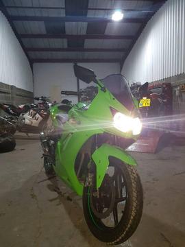 Kawasaki Ninja 250 EX250 K9F, Immaculate Condition