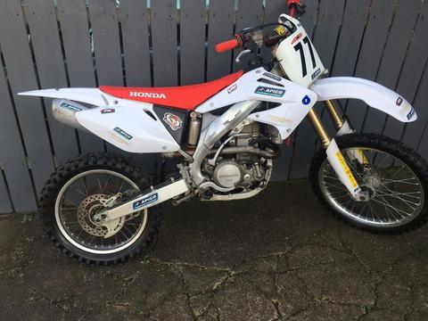 2003 Honda CRF 450 r excellent condition throughout for Year