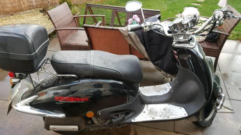 retro moped 125 cc