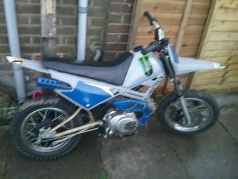 Pit bike semi automatic 90cc rev an go looking for a quad like new