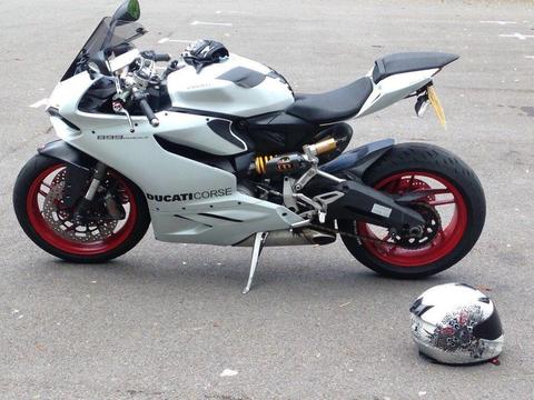 Ducati pinagale 899 2014