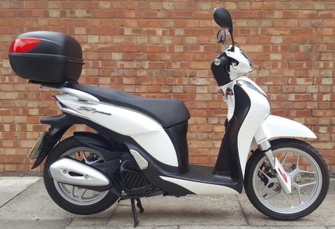 Honda SH Mode 125 (64 REG), Immaculate condition with 400 miles