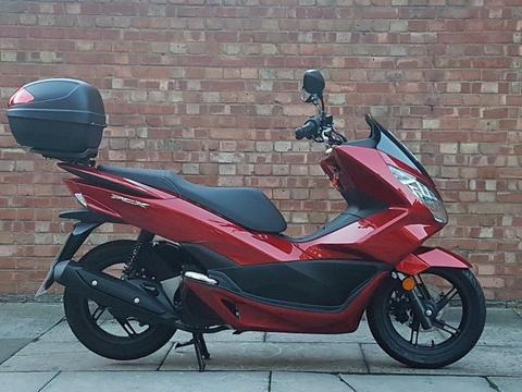 Honda PCX 125 (16 REG), AS NEW, Only 627 Miles! SOLD WITH TOPBOX