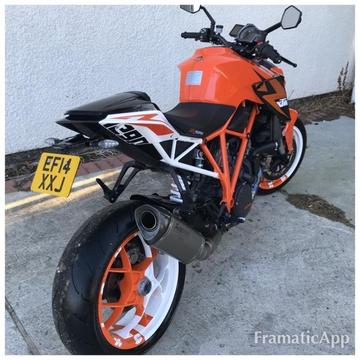 2014 14 KTM 1290 SUPER DUKE R WITH MANY EXTRAS LOW MILEAGE IN MINT CONDITION