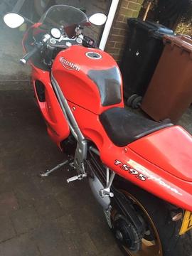 Triumph Daytona T595, Red with a pair of Gold Dymags