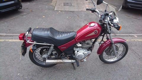 Yamaha SR 125cc motorcycle - learner friendly good condition