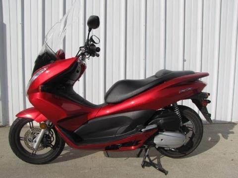 HONDA PCX 2016 CHEAP WITH NEW PARTS