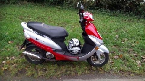 PEUGEOT V CLIC 50CC MOPED RED/SILVER