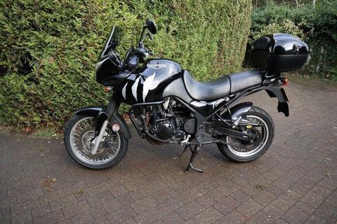 Triumph Tiger 955i with top box and service history