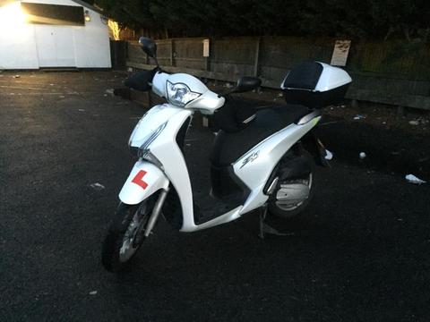 Honda SH 125 2014 White ABS only 1200miles