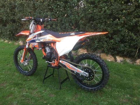 Ktm sx 125 2016 mint condition!!