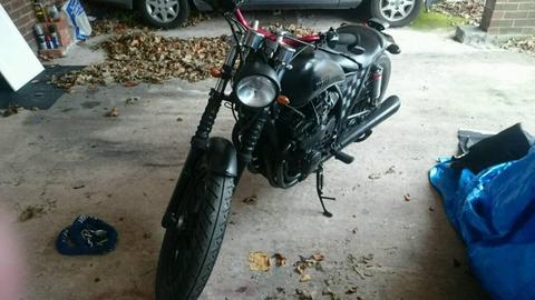 Yamaha xj550 bobber