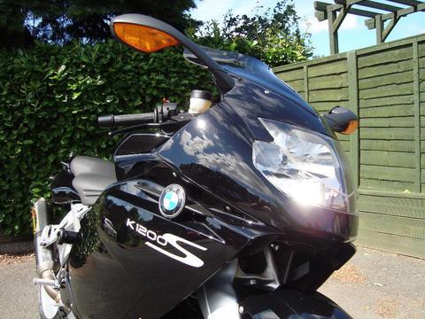 BMW K1200S 2007.FULL BMW SERVICE HISTORY.AKRAPOVIC.ABS.ESA.TWO OWNERS FROM NEW