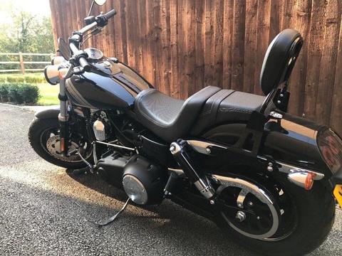 Harley fatbob 2017 only 200 miles