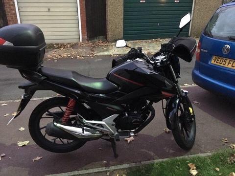 Honda cb125f for sale very good condition & almost new