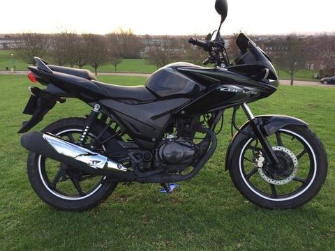 Stunning Honda Cbf 125 125cc Cbf125 CBT Learner legal Low mileage 2013 Black delivery available