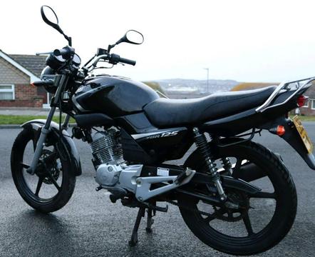 Yamaha YBR 125 Motorcycle