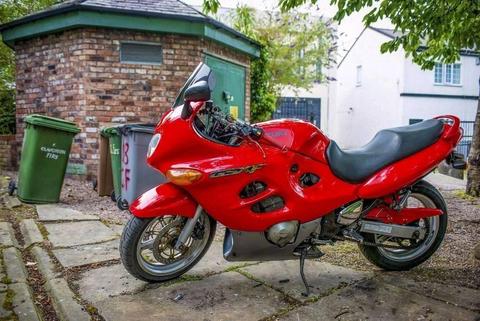 Suzuki GSX600F - loads of extras - Needs a service