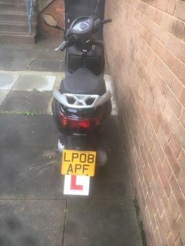 Honda 110 for quick sale bike is in really good condition new tyres new brakes , new Bettry