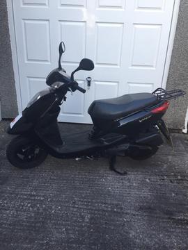 2009 yamaha XC 125 scooter