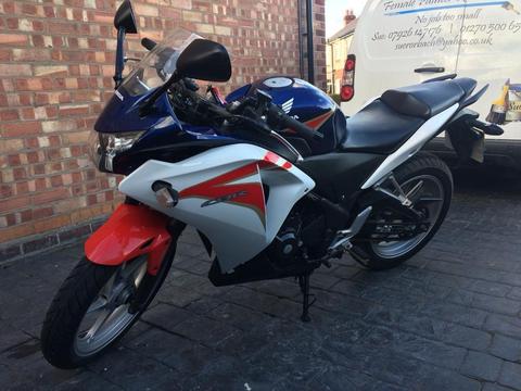 HONDA CBR250R 2011