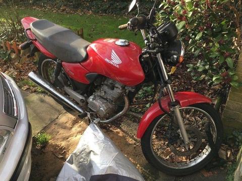Honda Motorbike CG 125 - Ideal for learner or first time rider - GREAT value