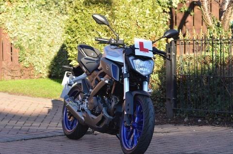 Yamaha MT125 Silver/Race Blue 3231miles 2.5 years old