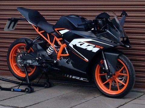 KTM RC 125 ABS 2016. Only 2425miles. Delivery Available *Credit & Debit Cards Accepted*