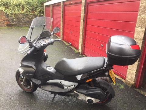 Gilera VXR 200 - Including Screen & Back Box - only 1 owner - New battery