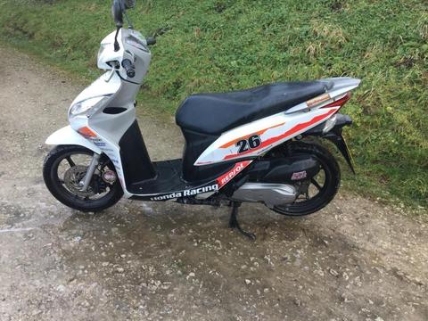 Honda vision 2013 new mot 4000 miles