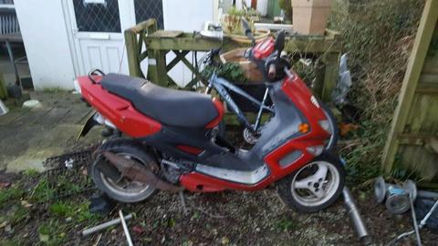 Peugeot speetfight 2 (spares and repairs)