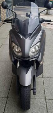 X-max 250cc YP250R low mileage and in very good condition