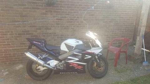 Honda fireblade 954 only few made