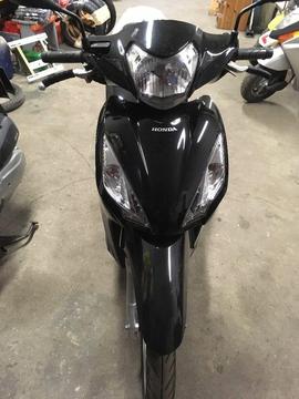 Honda VISION 110 2017 new shape, low miles ready to go