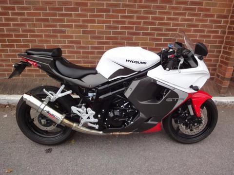 2016 HYOSUNG GT 650 RC ONLY 2567 MILES