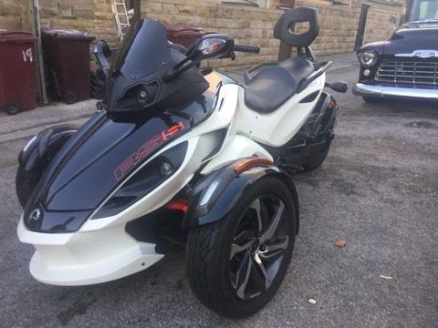 64 REG CAN-AM SPYDER RS-S EXCELLENT CONDITION