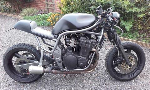 SUZUKI 600 BANDIT CAFE RACER