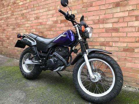 YAMAHA TW 125 PURPLE 2002