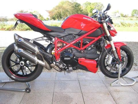 Looking for a Ducati 848 Streetfighter