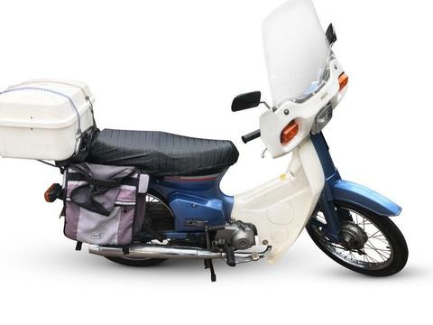 A fantastic 1997 Honda C90 Blue electric start in great condition