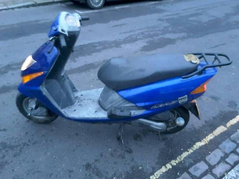 Honda lead moped motorcycle scooter only 599