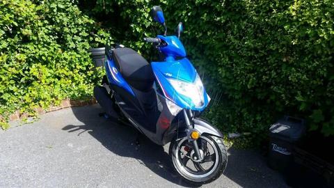 50cc Moped Lexmoto fm50 happy to trade for a 125 also