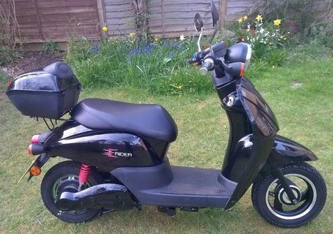 Electric Moped E-Rider Model 30 - 1500 miles - Very Good Condition