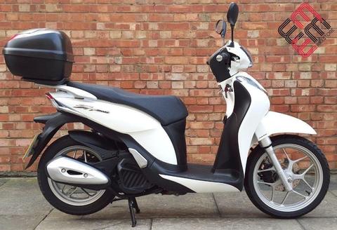 Honda SH Mode 125 (64 REG), Immaculate condition with 400 miles