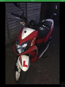 50cc sym moped 2016 good condition