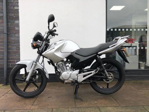 Yamaha YBR 125 Naked 124cc ONLY 3484 MILES FROM NEW