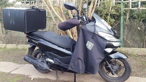2015 - Honda PCX Bike For Sale with BLACK BOX- only 5000 Mileage