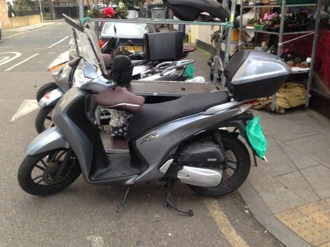 good knowledge bike recent service good tyres no scratches first to seee will buy 1595 or near offer